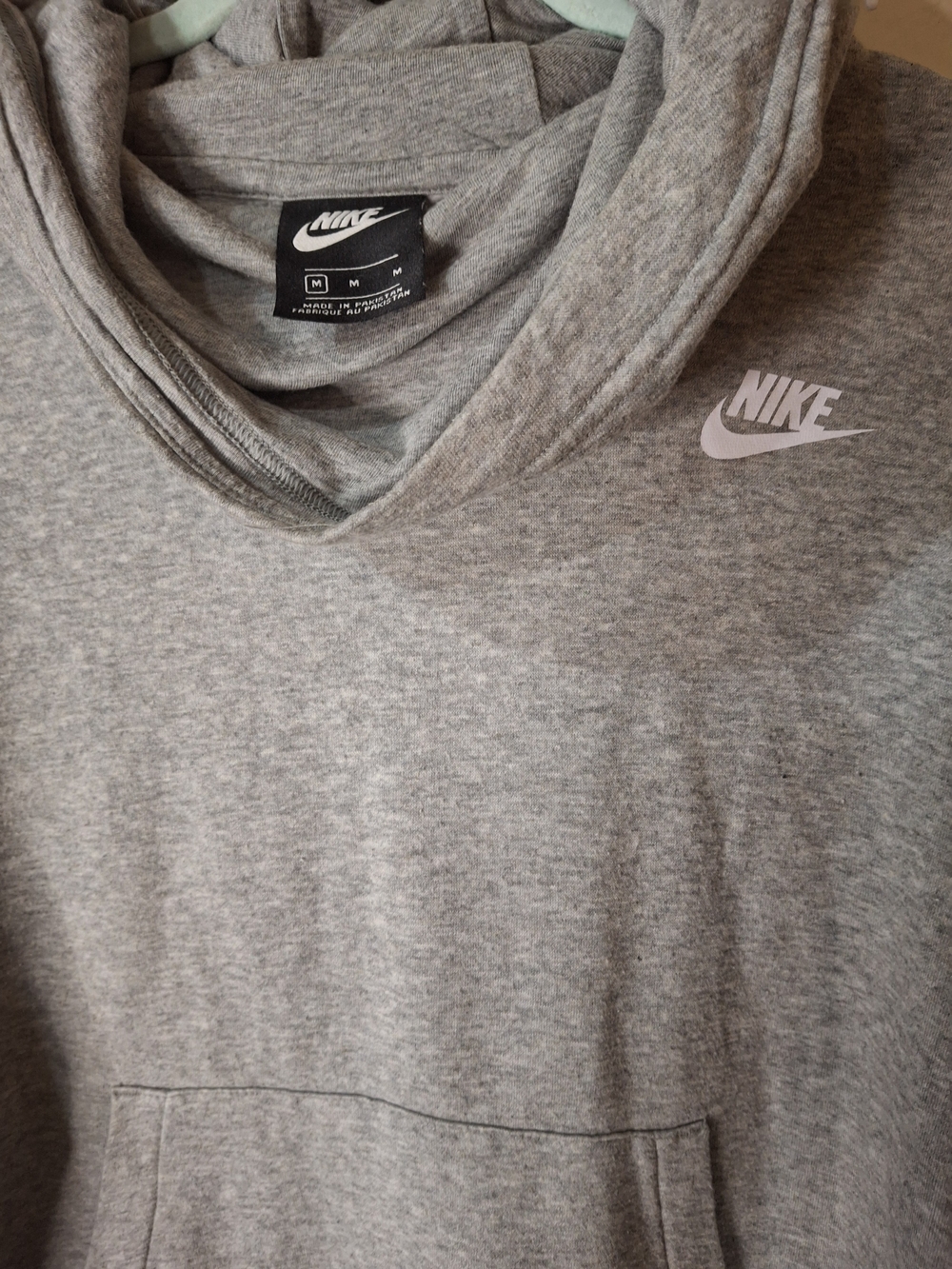 Nike Men's Gray Hoodie Sweater